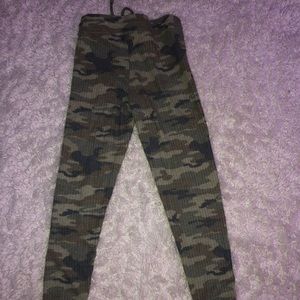 American Eagle soft camo pants